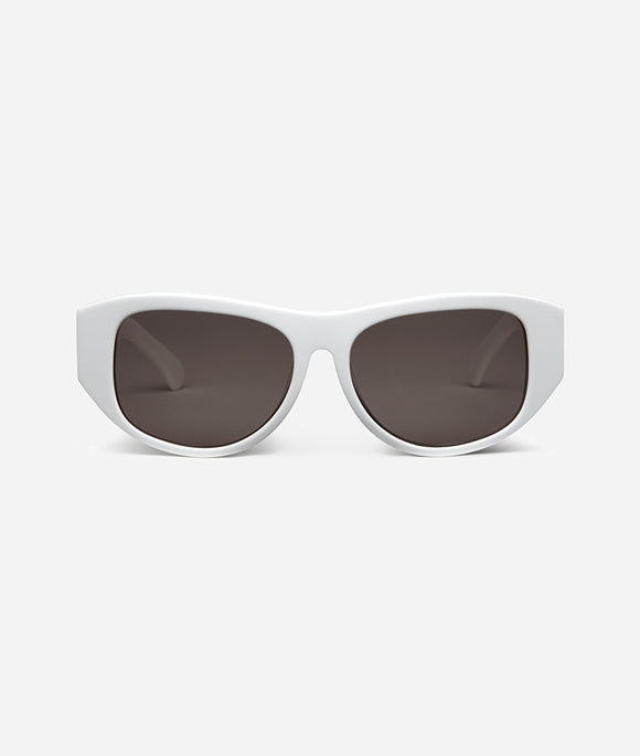 DESIRE SNUFF+SMOKE / oversize white sunglass frame with dark grey lens